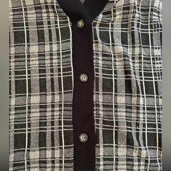 NWT PEYTON JENSEN Women’s Size Small Relaxed Fit Black White Plaid Cardigan - Picture 10 of 10
